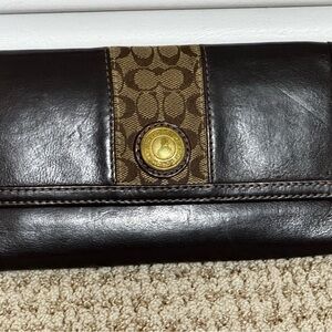 vintage Coach Legacy Hampton Signature trifold wallet Brown